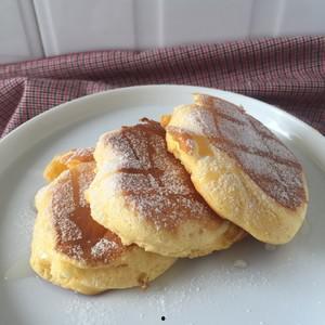 日本厚松饼,传统美味与创意融合的甜蜜诱惑