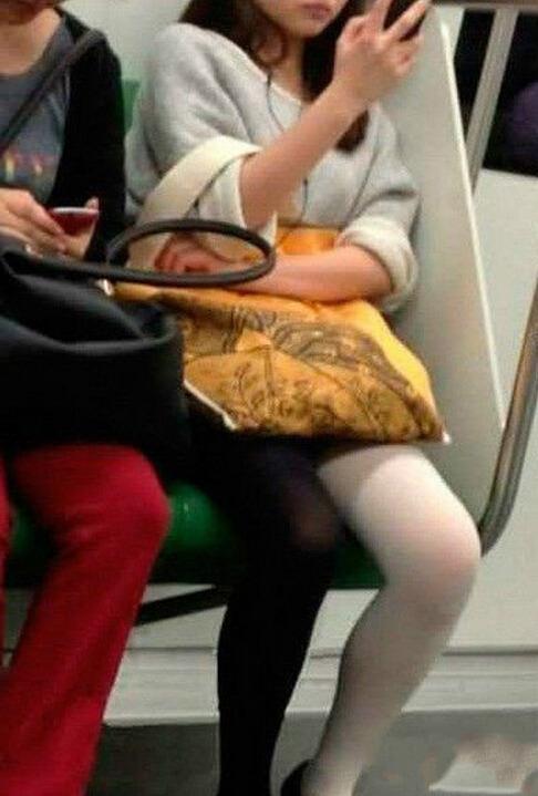 母亲的丝袜 先锋,先锋视角下的温情演绎