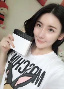 连雅诗av 下载,一场视觉与情感的盛宴