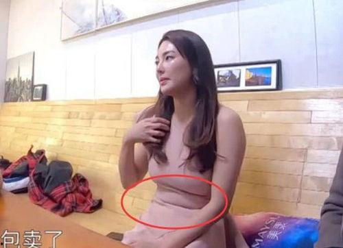 老公摸孕妇肚子的小说,老公深情抚摸孕妇肚子的温馨故事