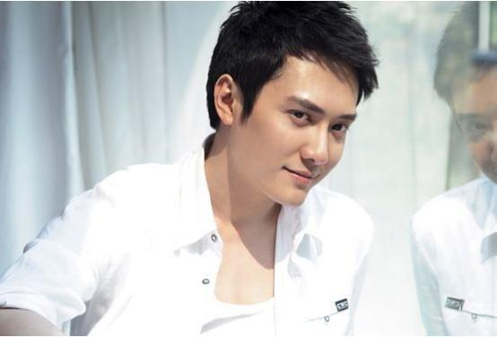 娱乐圈吃瓜元素表檀健次,娱乐圈吃瓜达人，揭秘明星幕后故事